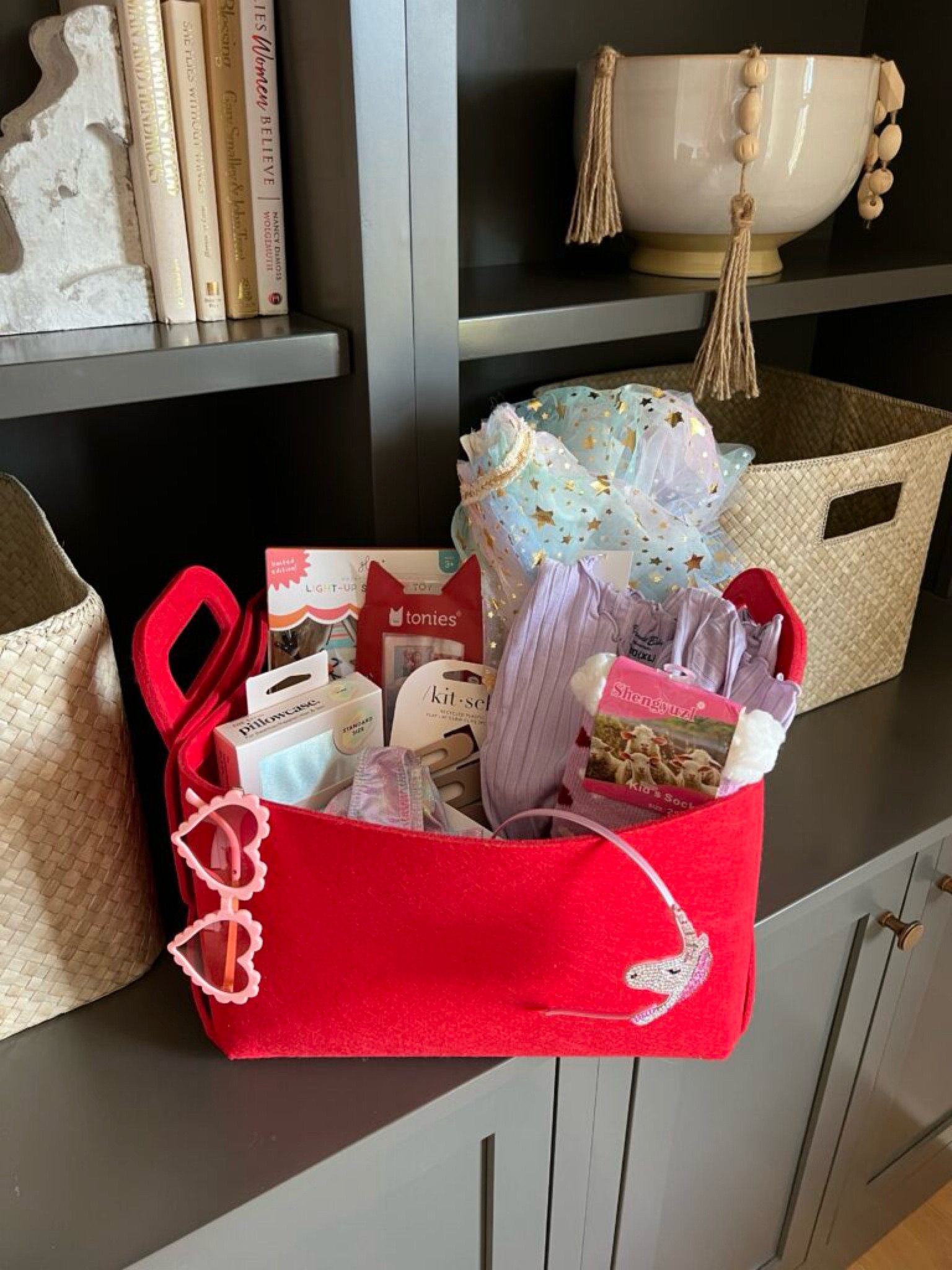 Valentine's Day Gift Basket Inspo

AllieCrowe  Farmhouse4010  Valentine's Day mustache haves  Valentine's Day essentials  Valentine's Day gifts  Valentine's Day gift guide  Valentine's Day presents  Valentine's Day Inspo  

#LTKStyleTip #LTKSeasonal #LTKFindsUnder100