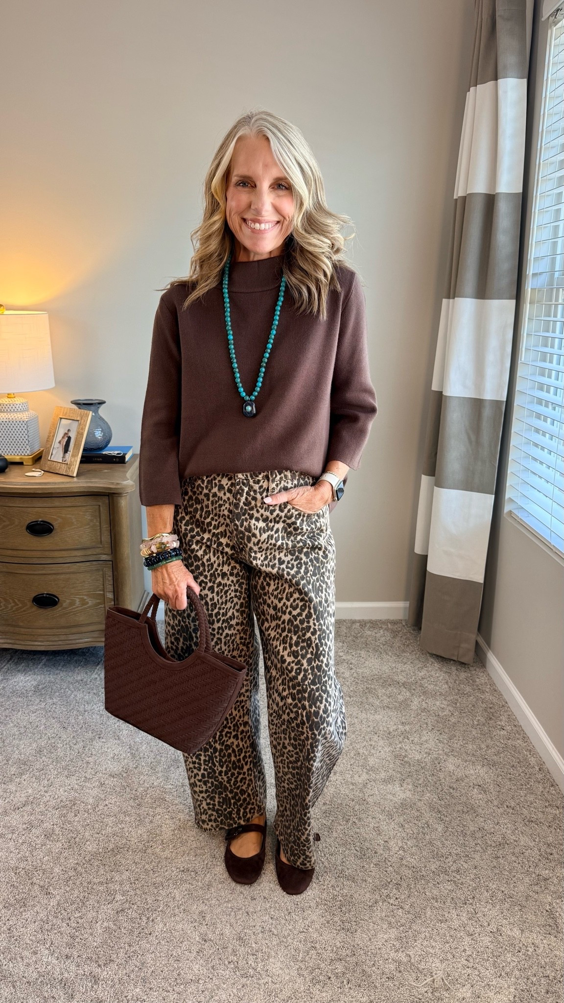 Love these barrel jeans and the softest sweater

#LTKgrwm #LTKdayinmylife #LTKOver40