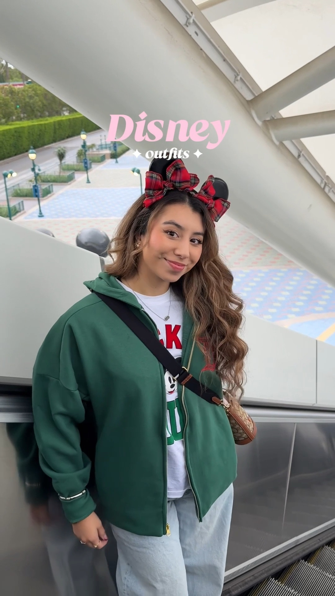 Disney ootd ideas! 🏰✨🐭

#LTKSeasonal #LTKFindsUnder100 #LTKootd