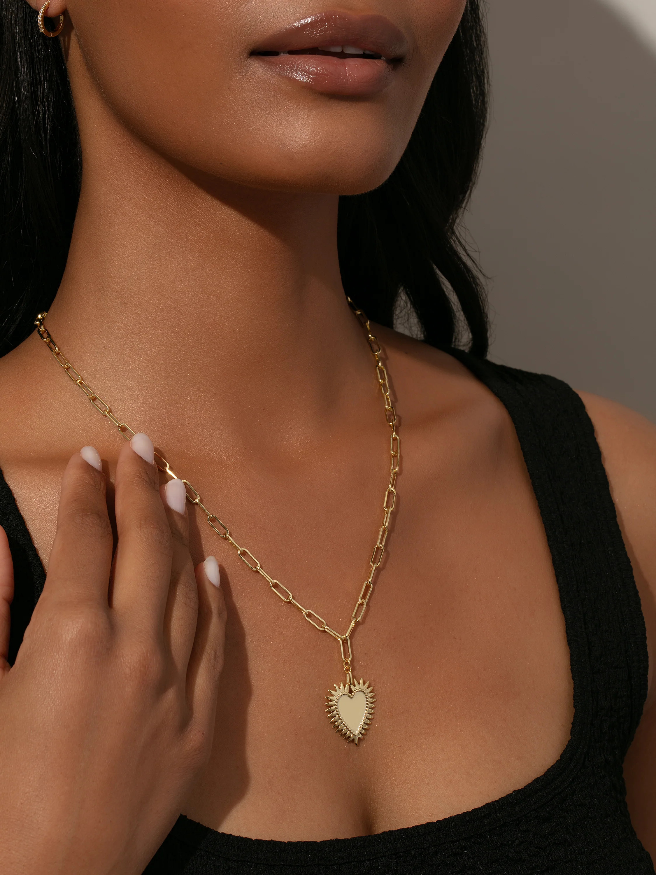 Gold Hopeless Romantic Chain + Pendant Heart Necklace | Uncommon James | Uncommon James