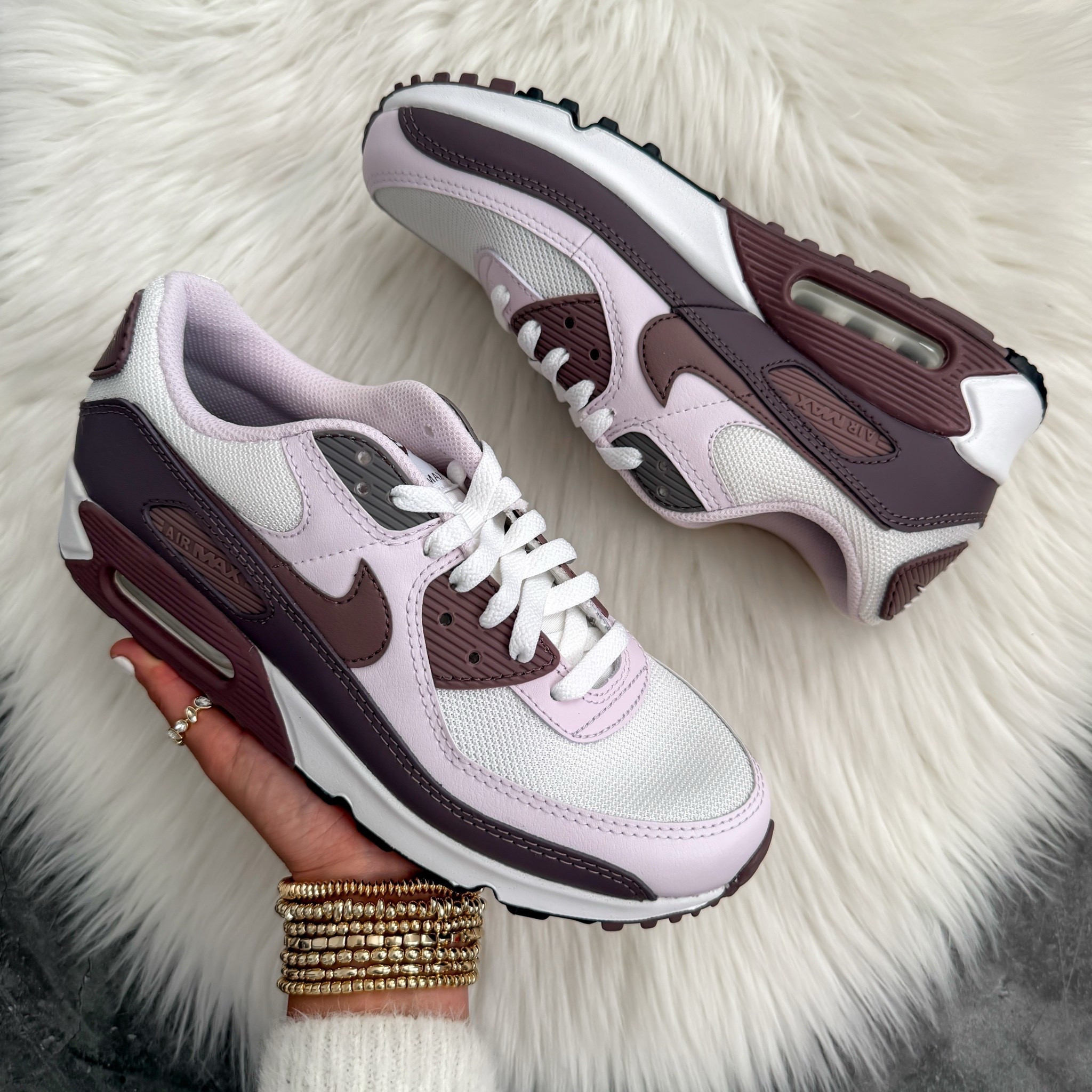 Nike Air Max 90 Women's sneakers runs true to size 