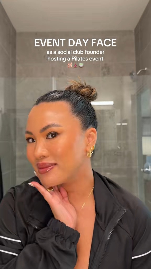 Makeup and skincare I wore to a Pilates event

#LTKOver40 #LTKBeauty #LTKfitnessgoals