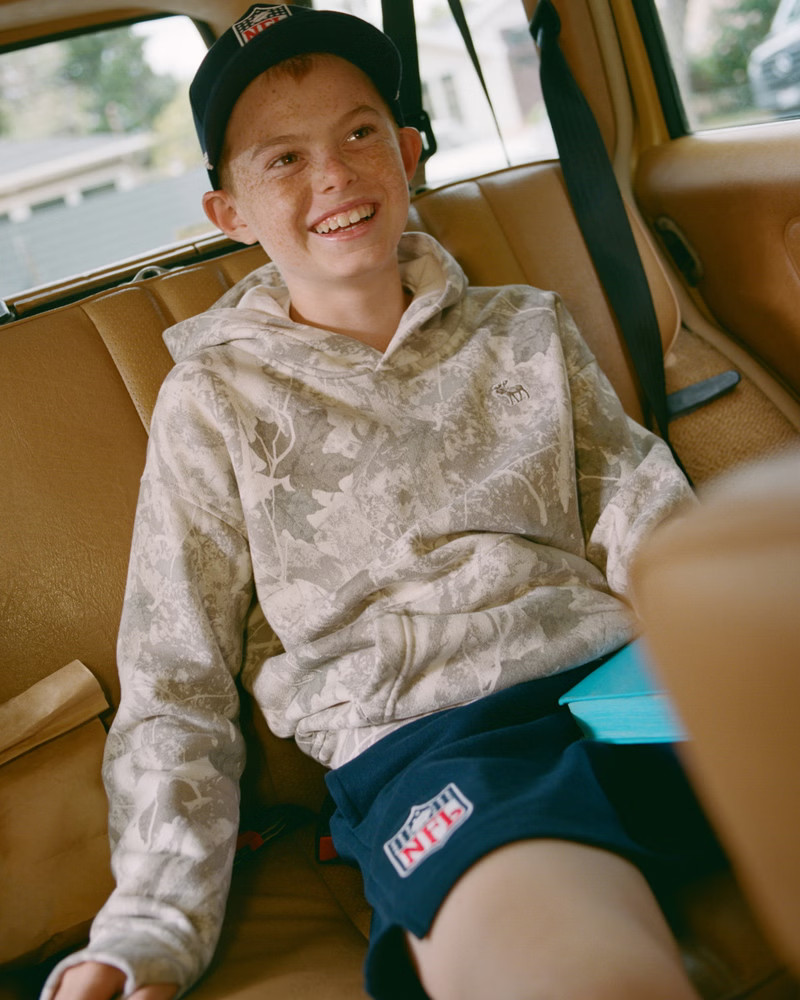 boys essential icon hoodie | boys tops | Abercrombie.com | Abercrombie & Fitch (US)