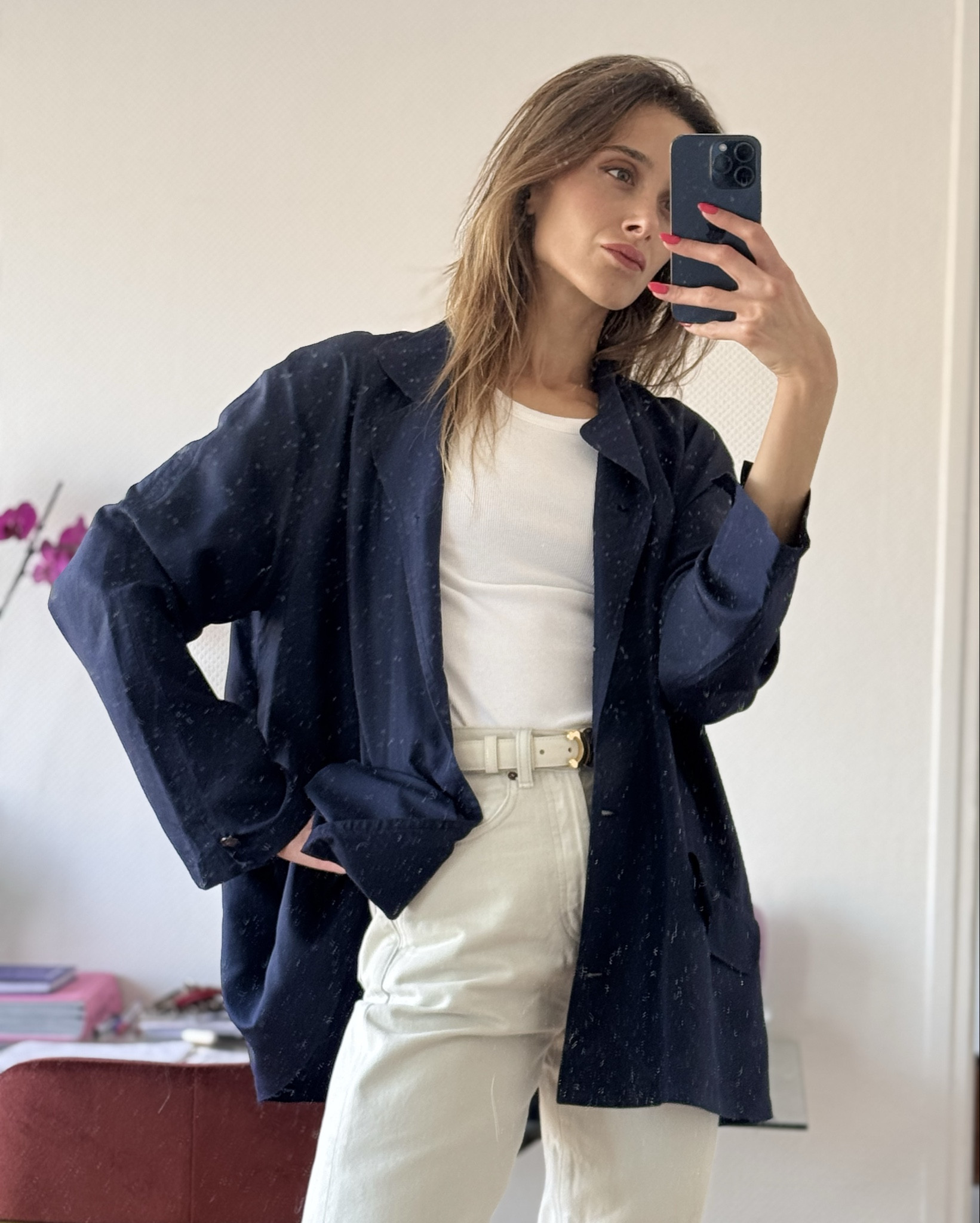 Effortless yet structured:
Classic white top, off-white YSL jeans for a sleek silhouette, oversized Versace Couture trench for that couture flair, and a crisp white Triumph Celine belt to define the waist.
Perfect for a chic day in French Reviera!
It’s all about the attitude.


#LTKstyletip #LTKworkwear #LTKspring