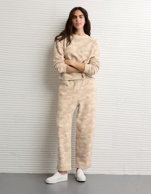 AE Everyday Luxe Barrel Sweatpant | American Eagle Outfitters (US & CA)