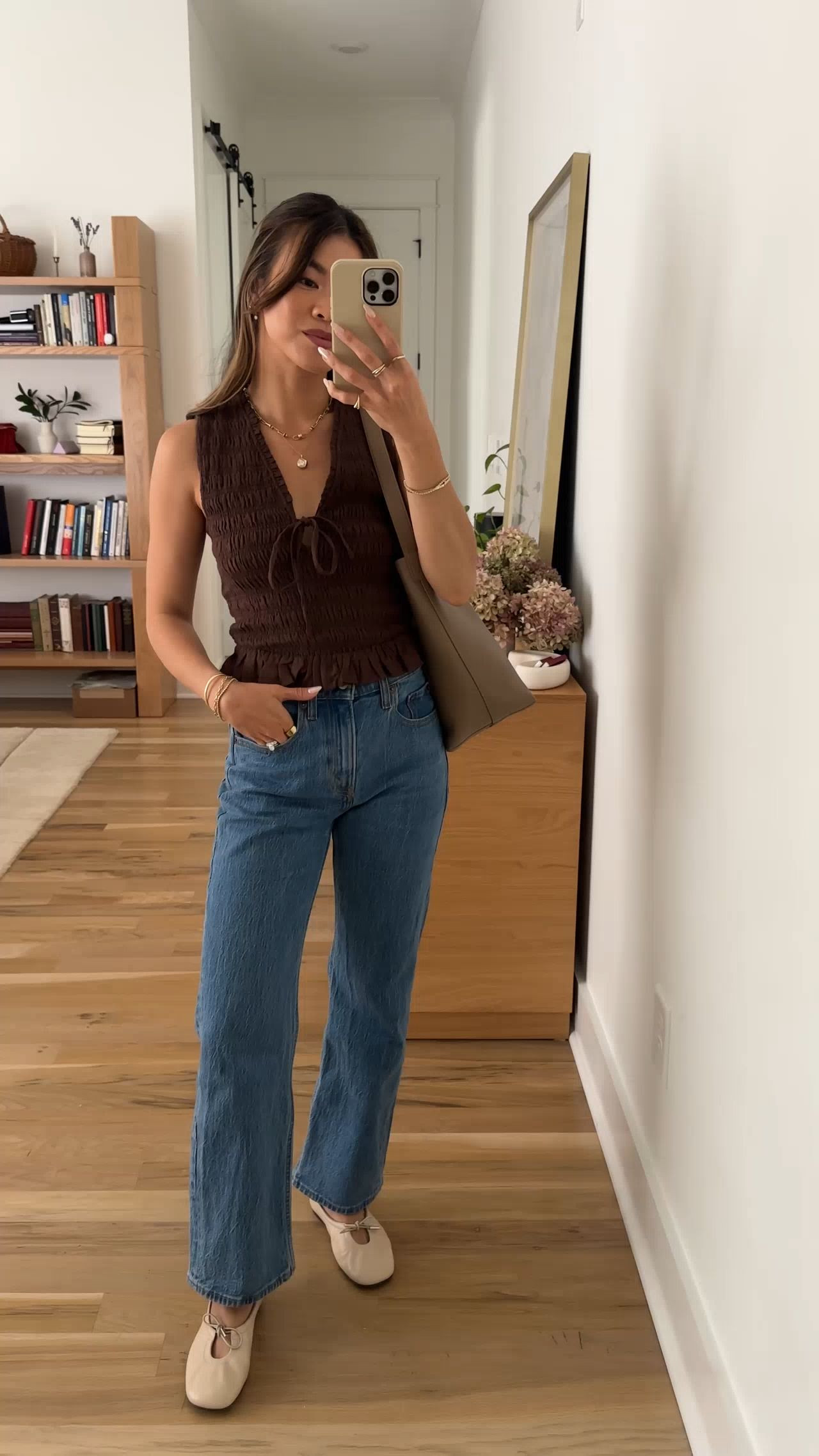 I’m obsessed with this linen top from @abercrombie. The smocking and tie in the front is so cute!

Sizing info:
-Abercrombie Linen Blend Smocked Tie Front Top (XS in Dark Brown) 
-Abercrombie High Rise 90s Relaxed Jean (Size 23 Extra Short in Medium Marble)
-Alohas Rosalind Cream Leather Ballet Flats

Petite style, petite fashion, mom outfit, mom style, petite pants, petite outfit ideas, petite outfits, best pants for petite, petite denim, spring style, spring outfits, beach outfits, vacation outfits, summer outfits, Summer style, summer trends, summer jeans, denim, jeans, abercrombie jeans,

#LTKootd #LTKSeasonal #LTKPetite