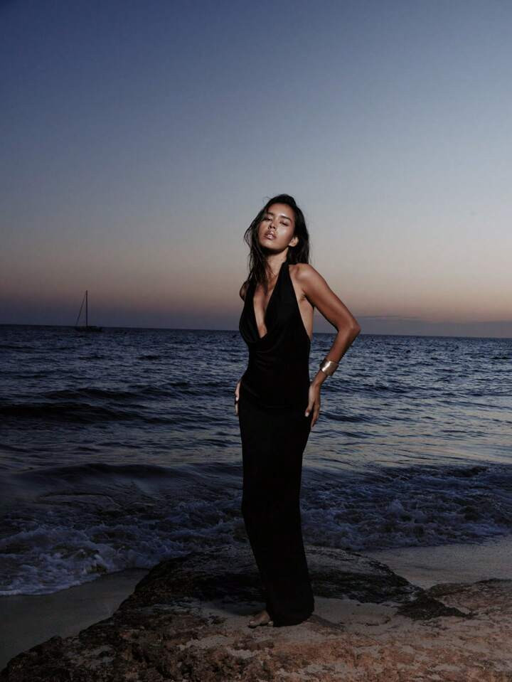 MISSGUIDED Jersey Plunge Cowl Halter Neck Maxi Dress | SHEIN
