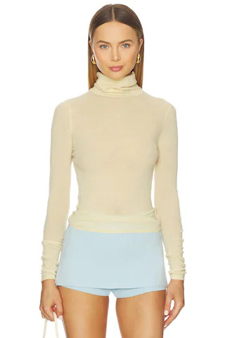 White & Warren Superfine Cashmere Blend Turtleneck Top in Yellow. - size S | Revolve Clothing (Global)