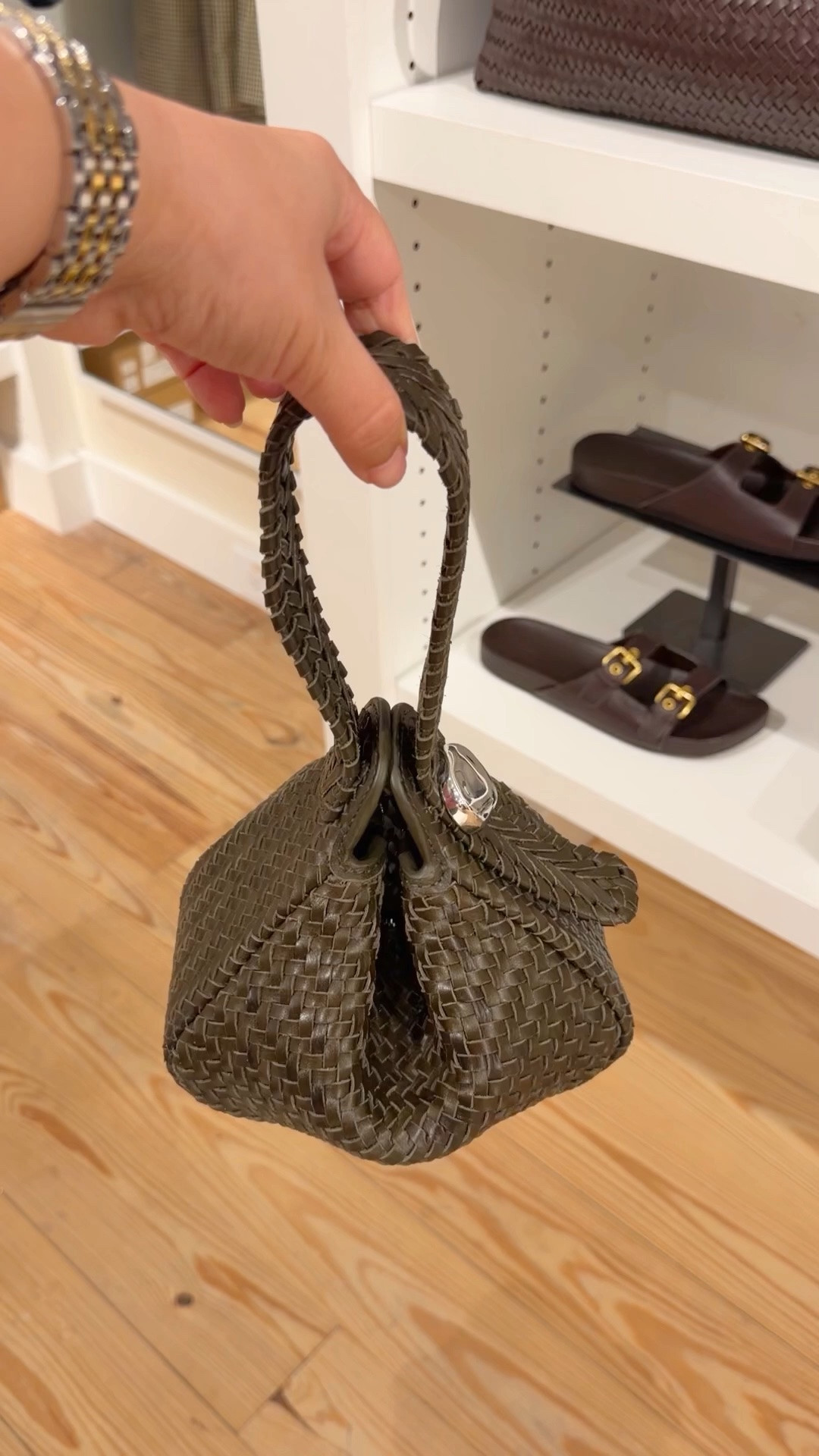 LTK x Madewell Sale! 20% off sitewide with code LTK20. Lots of new arrivals for fall like this gorgeous olive green woven leather sculpted metal wristlet bag. Isn’t it so cute?! Love that it has a zipper top to keep your essentials secure and then folds up into this cute wristlet bag. A beautiful and unique bag to pair with fall outfits for going out and date night outfits. Available in several colors.

#LTKxMadewell #LTKSaleAlert #LTKOver40
