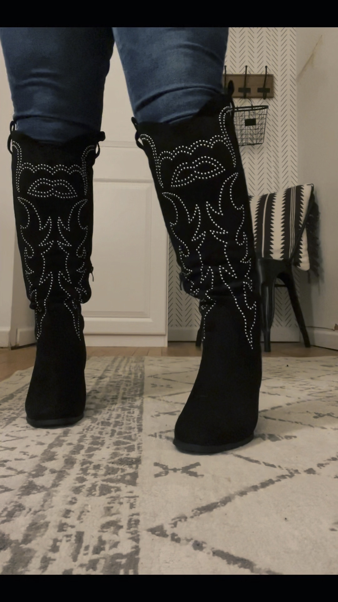 𝙽𝚎𝚠 𝚋𝚘𝚘𝚝 𝚐𝚘𝚘𝚏𝚒𝚗' 🤩