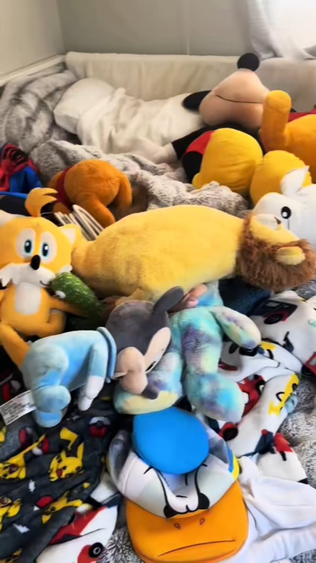 This made it so much easier to store organize and keep stuffed animals off the floors 

#LTKHome #LTKKids #LTKSaleAlert