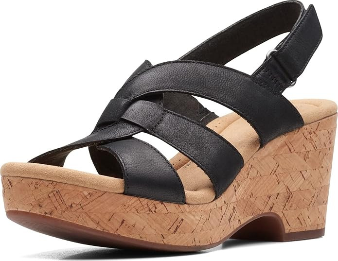 Clarks Women's Giselle Beach Wedge Sandal | Amazon (US)
