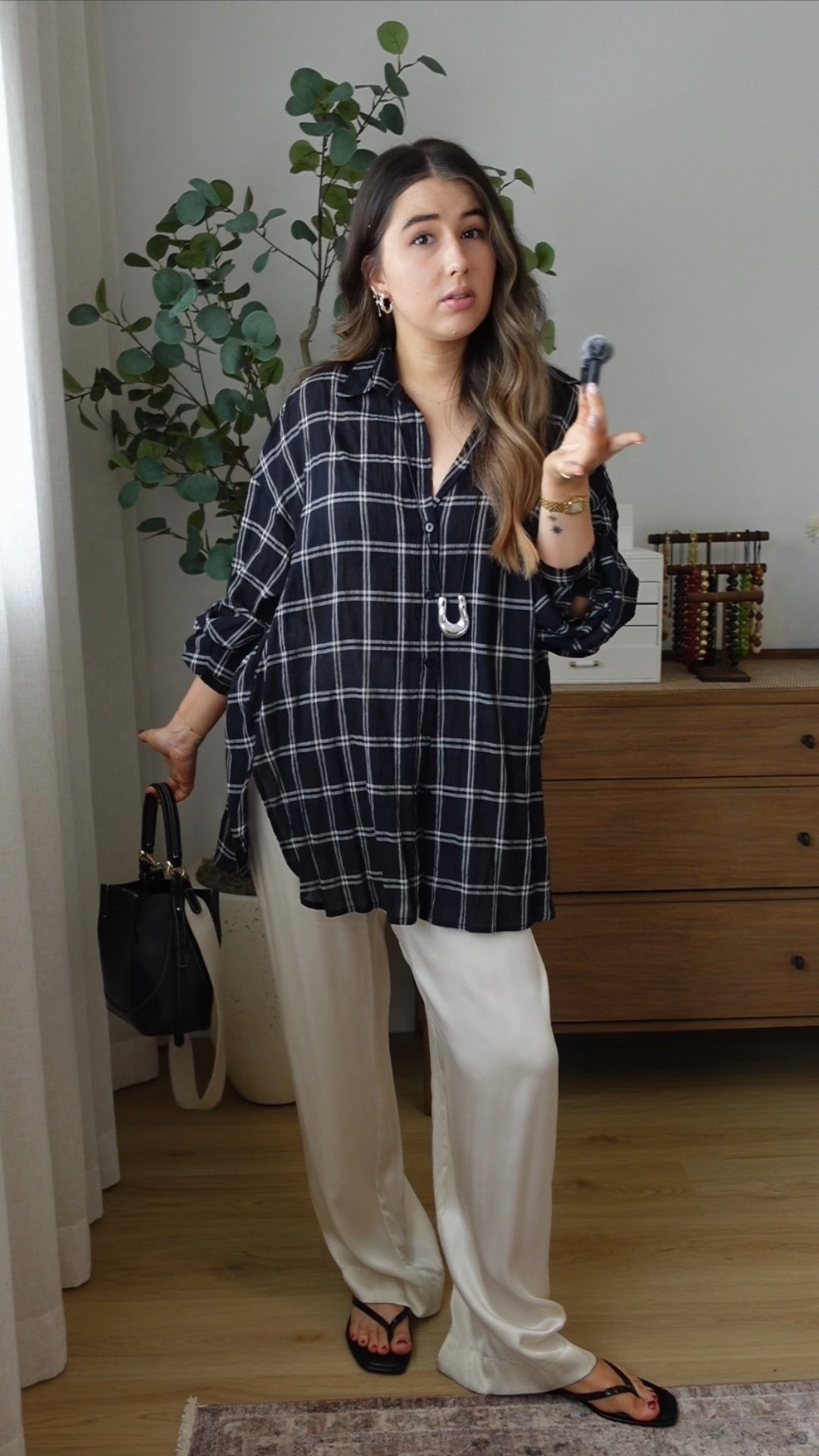 TikTok video live of recreating this outfit from a Pinterest look! 

In wearing a size 8 in the top and pants. My bag is old Target  

#LTKaustralia