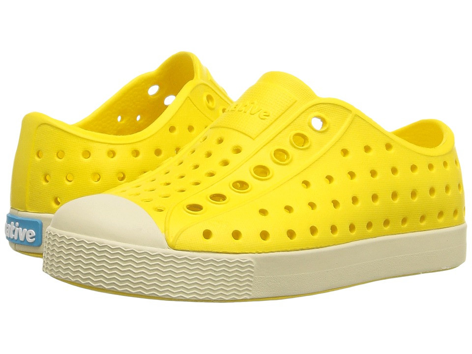 Native Kids Shoes - Jefferson (Toddler/Little Kid) (Crayon Yellow/Bone White) Girls Shoes | Zappos