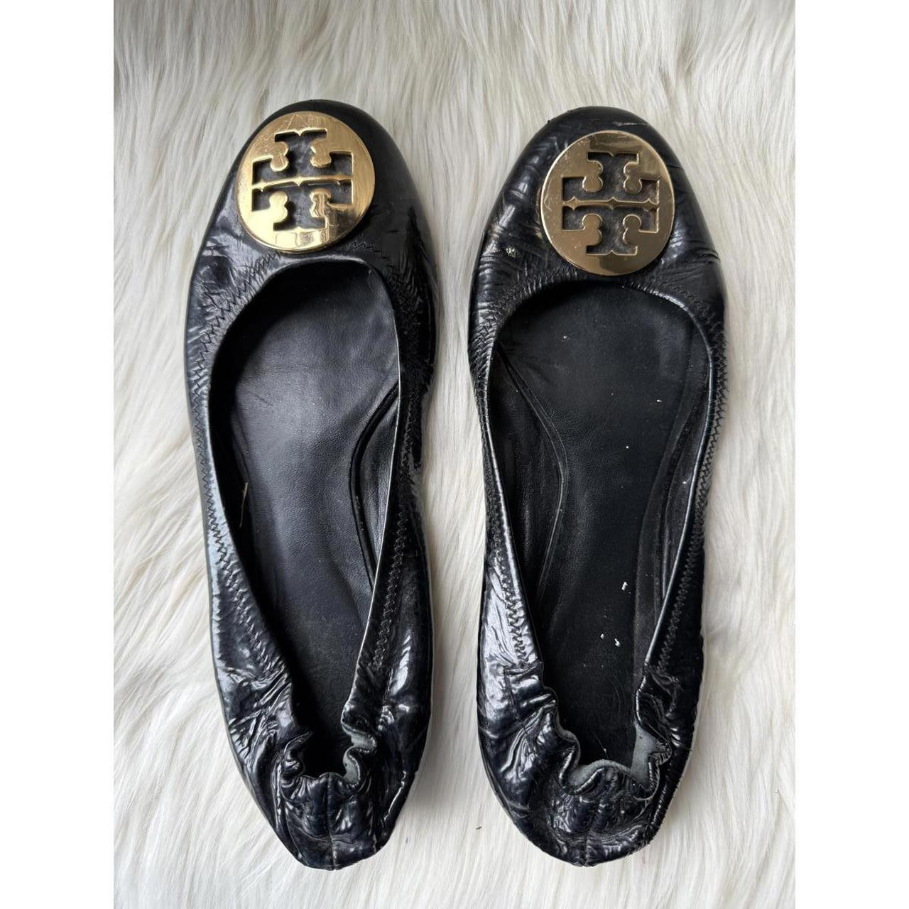 Tory Burch Women's Ballet shoes - Black/Gold | Depop US