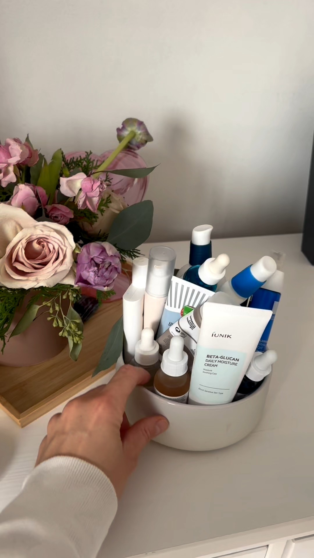 My real morning skincare rotation 🌞✨
Sharing the products I actually use on repeat — hydrating serums, barrier-repair cream, and my go-to tinted sunscreen.
If you’re into glowy, calm, irritation-free skin, these are the staples that never disappoint.
Everything is linked below — save this post if you want an easy AM routine that works. 💗
#skincareproducts
#morningroutine
#glowyskincare
#hydratingserum
#barriercream
#tintedsunscreen
#ltkbeauty
#clearandglowy
#skincarerotation
#ltkskincare

La Roche-Posay B5 Serum — best repair serum for sensitive skin”
	•	“iUNIK Beta-Glucan — viral hydration boost”
	•	“FAB Ultra Repair — top barrier cream”
	•	“LRP Tinted SPF — no white cast, everyday favorite"