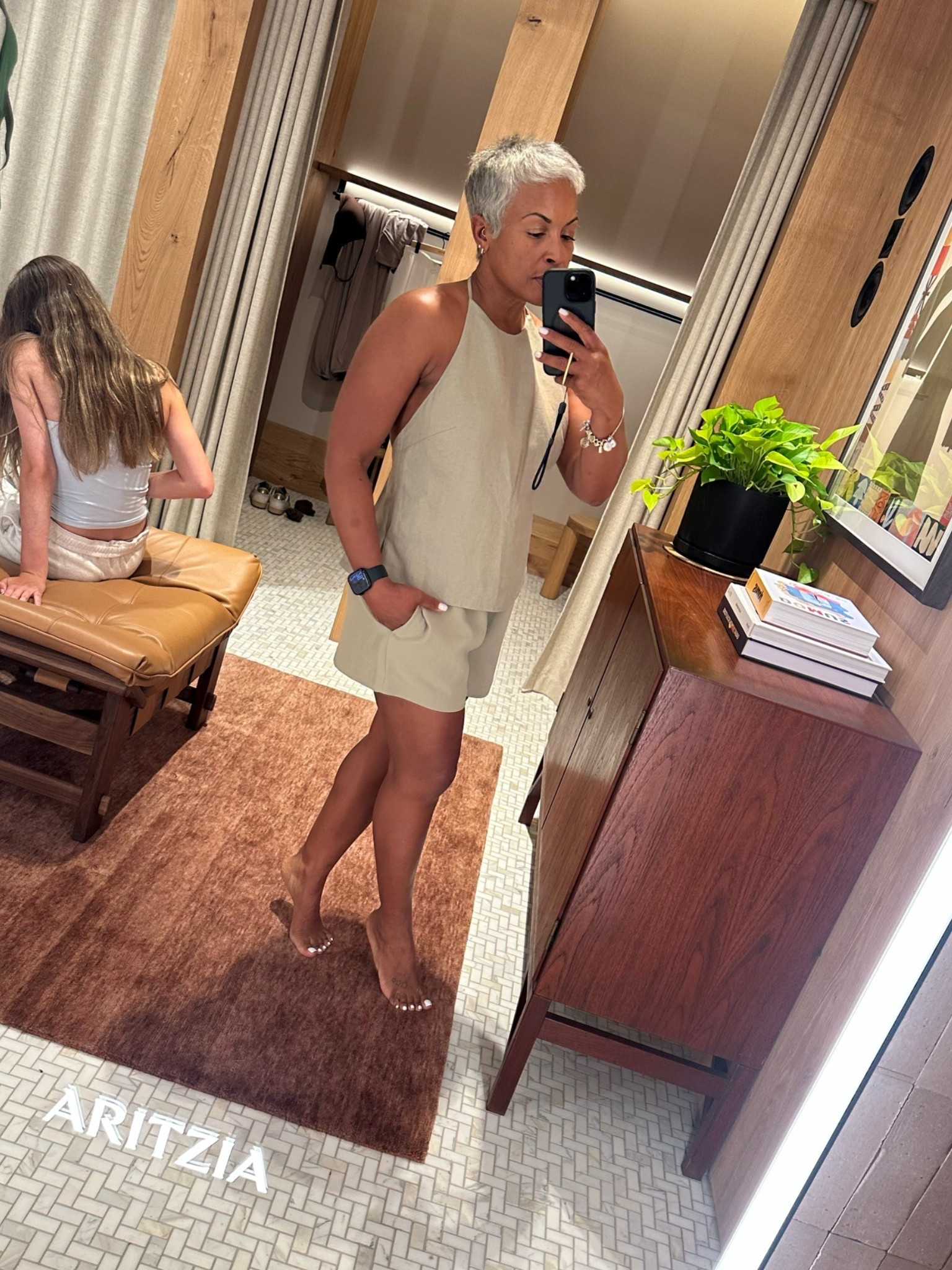 This Aritzia cruiselinen halter top + cripette shorts is lightweight, comfy & cute enough for vacation nights, brunch dates or just being outside giving effortless summer fine🤌🏽

ftts| top & short | medium

Disclaimer: Items sell out fast, but I linked similar cute pieces🫶🏽

#CuteAndComfy #CuteTravelLook #SummerLook #xoJalonda #MidlifeFashion

#LTKootd #LTKOver40