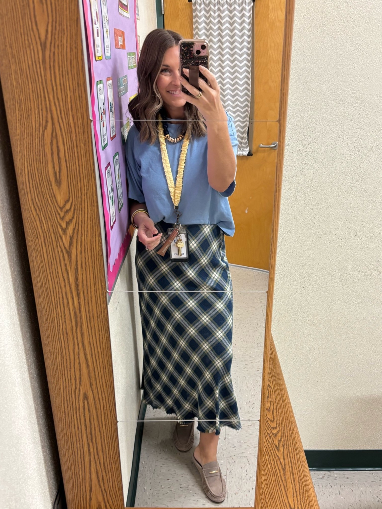 Plaid for fall- love this comfy elastic waist midi skirt 💙🍁

Medium- tts

#LTKootd #LTKWorkwear #LTKgrwm