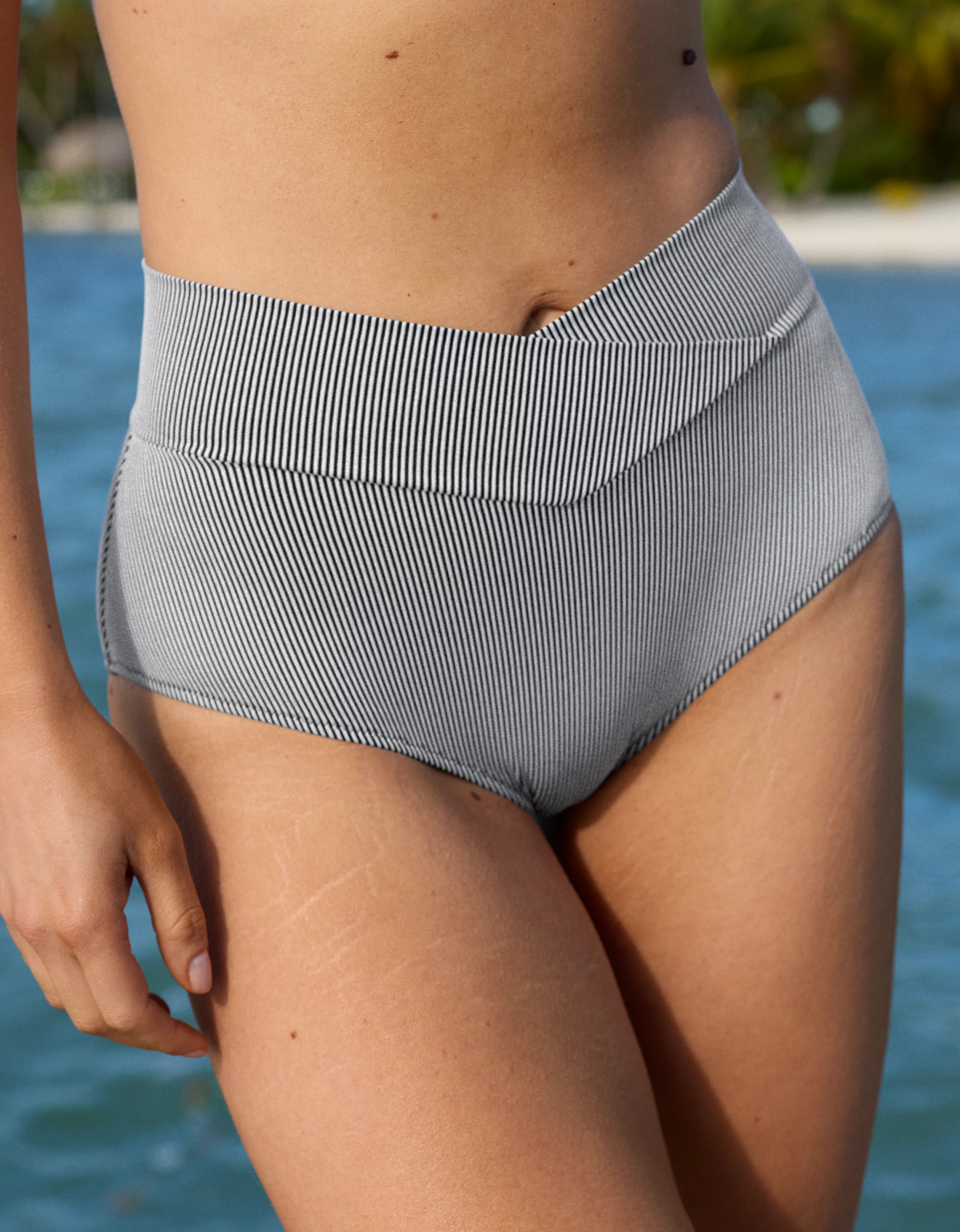 Aerie Ribbed High Waisted Full Coverage Crossover Bikini Bottom | Aerie