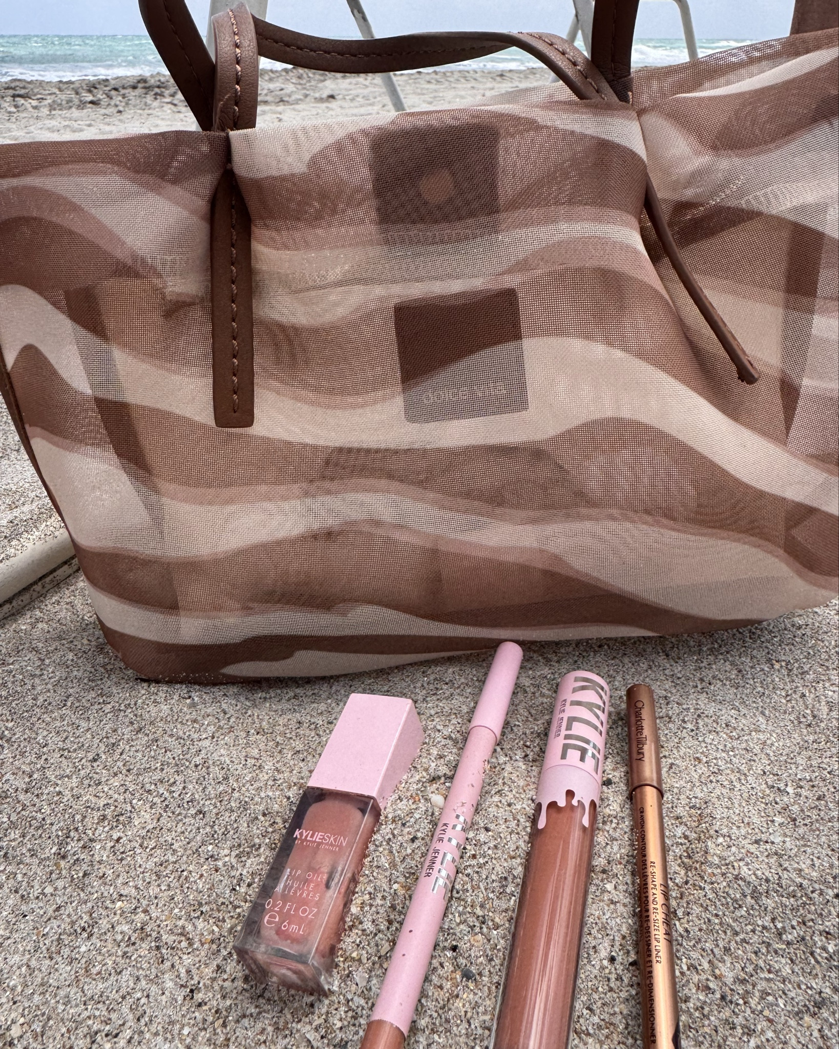 I’m obsessed with this beach purse! Perfect for the beach or honestly anywhere! And it has so much room inside 

#LTKdayinmylife #LTKTravel #LTKSeasonal