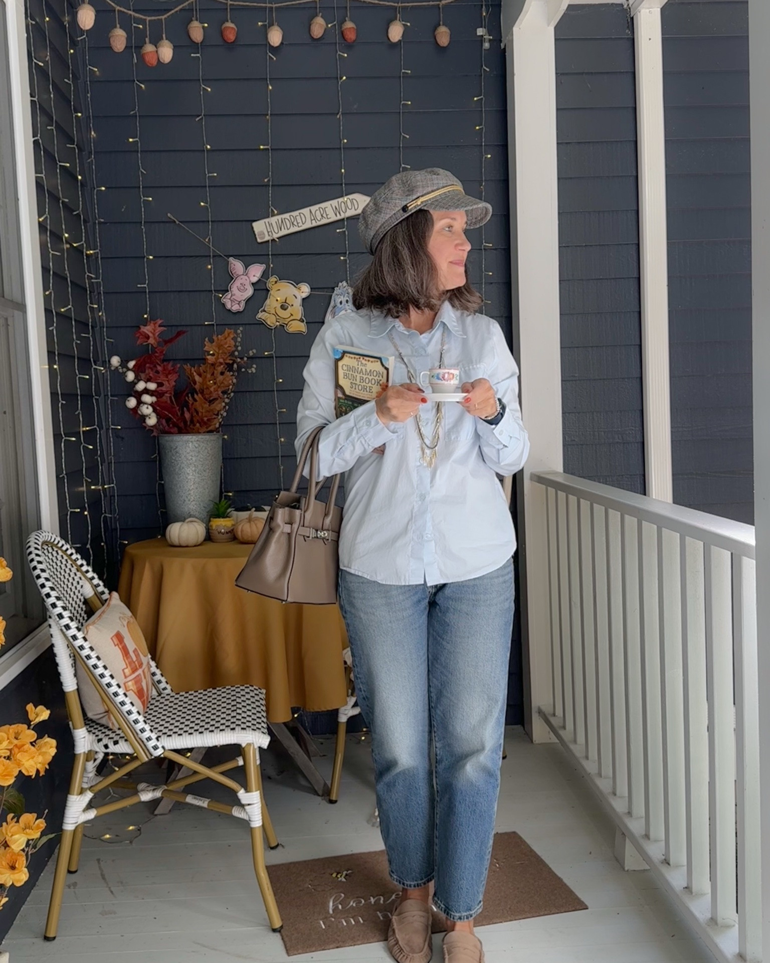 Grandpa aesthetic going on today! Newsboy cap, blouse, Levis and loafer mules.

#LTKdayinmylife #LTKootd #LTKOver40