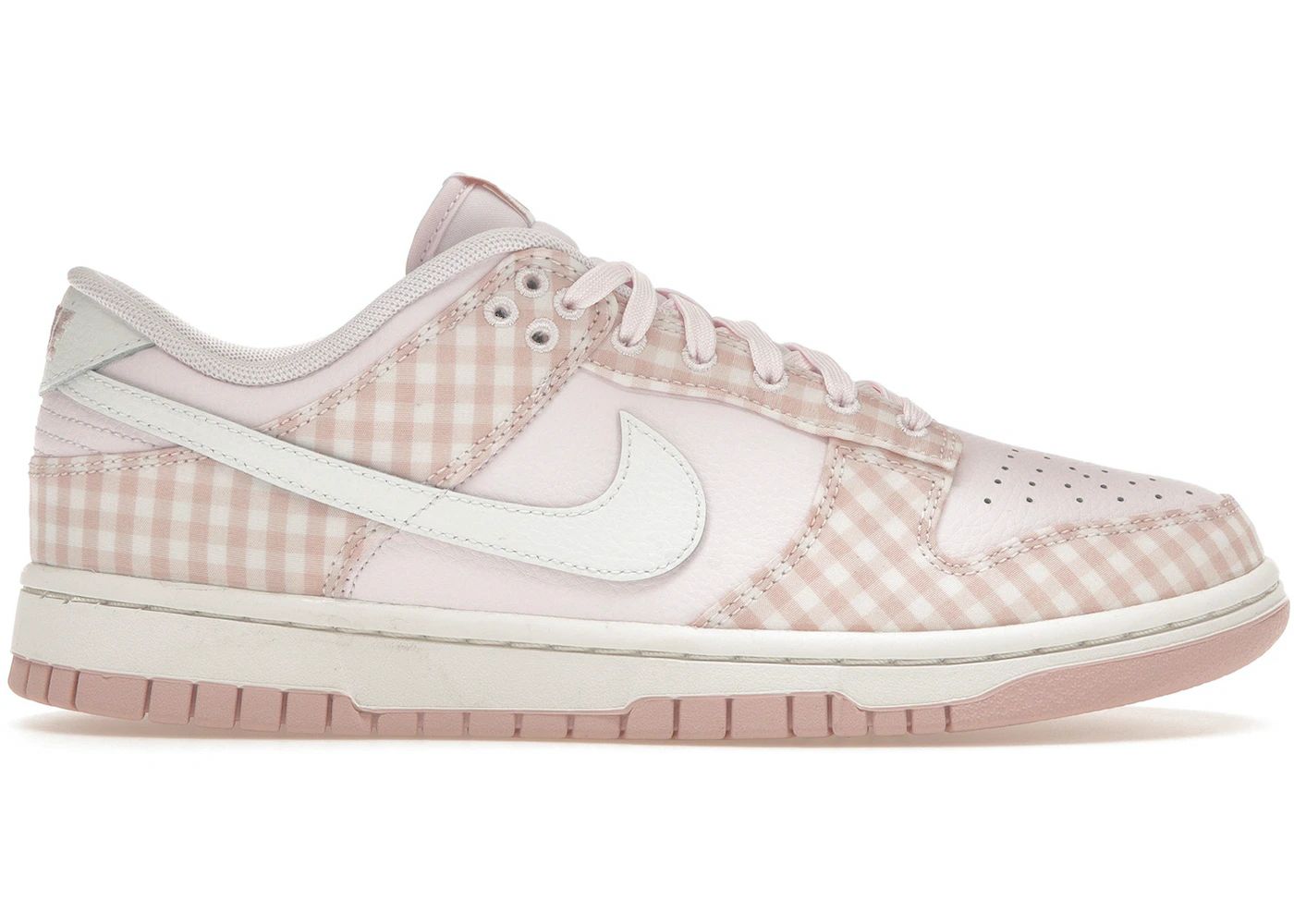 Nike Dunk LowPearl Pink Gingham (Women's) | StockX