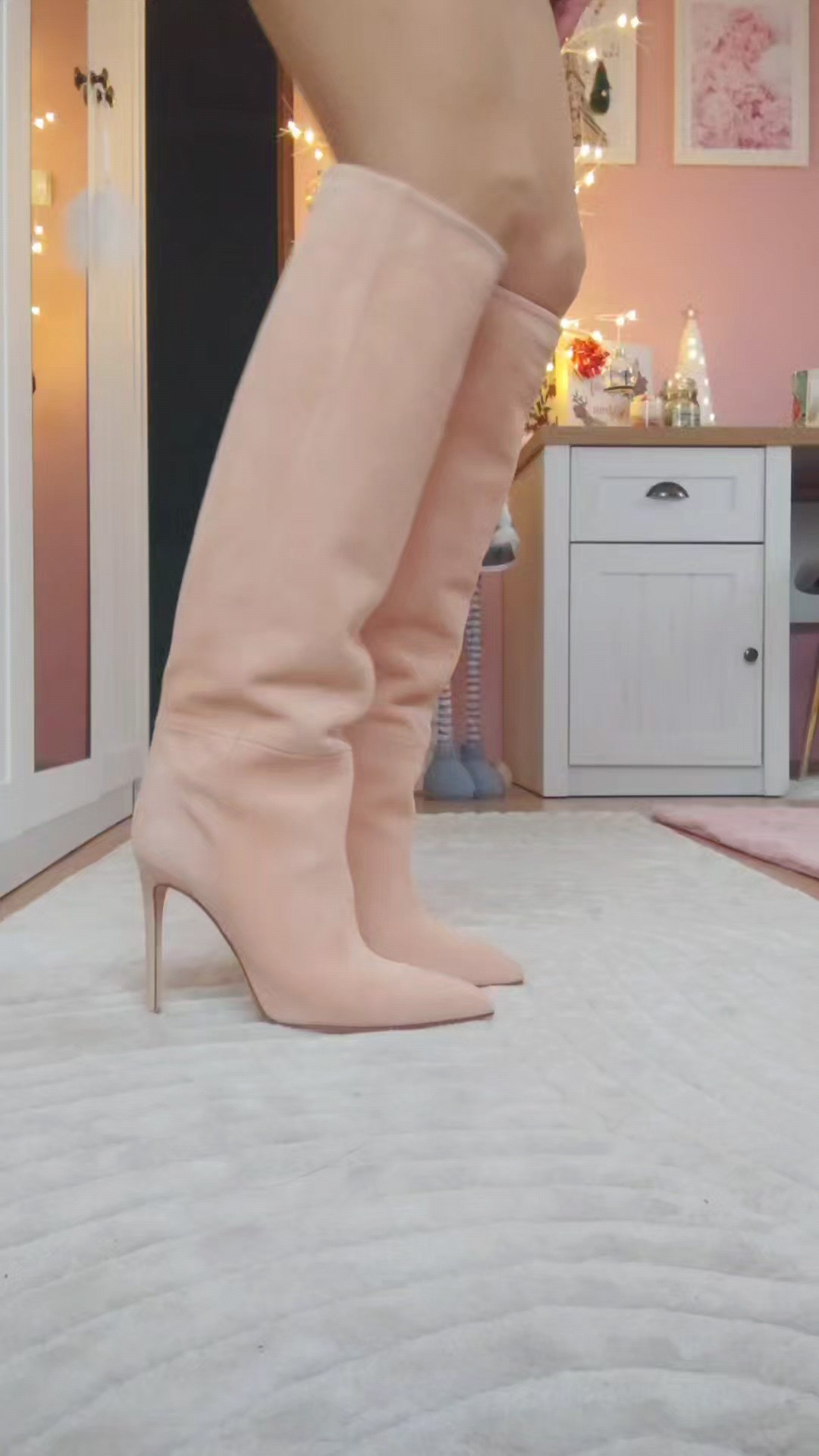 Styling Paris Texas Pink Suede Boots 💘 True to sizePink outfit ideasValentine's Day outfitPink plaid shacketPink plaid skirtWhite turtleneck topPink beretYSL college medium bagChicwish 

#LTKSeasonal #LTKWatchNow #LTKStyleTip