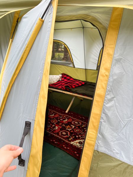 The magnetic door on my tent 🏕️ 