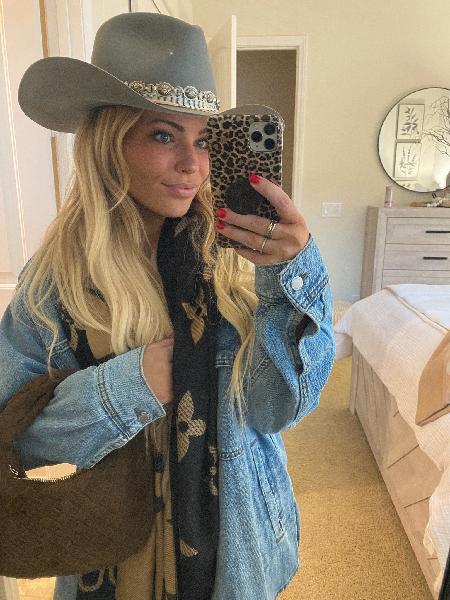 Target denim shacket! Wearing a size medium

Cowboy hat styling, denim shacket, Target style, Glitzy Bella

#LTKstyletip