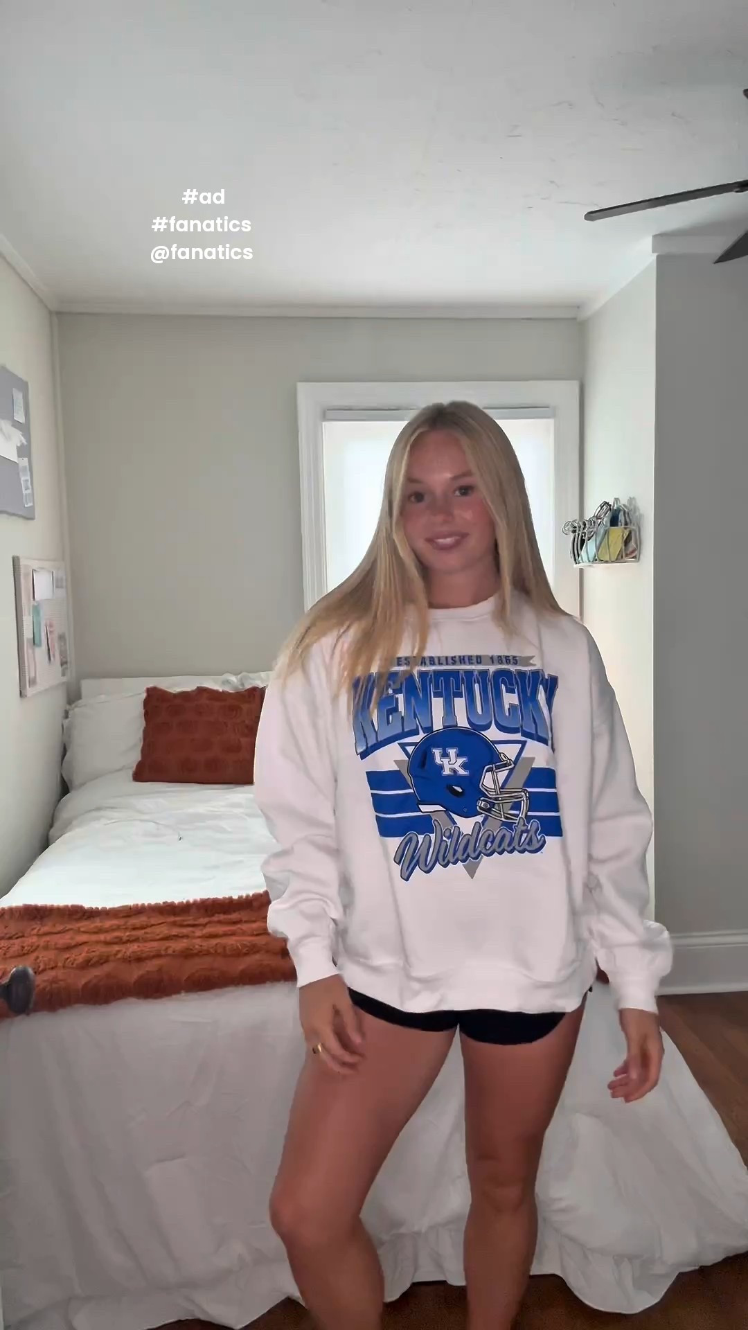 The most perfect clothes to represent University of Kentucky! Shop these clothes from @fanatics! #ad #fanatics

#LTKU #LTKActive #LTKStyleTip