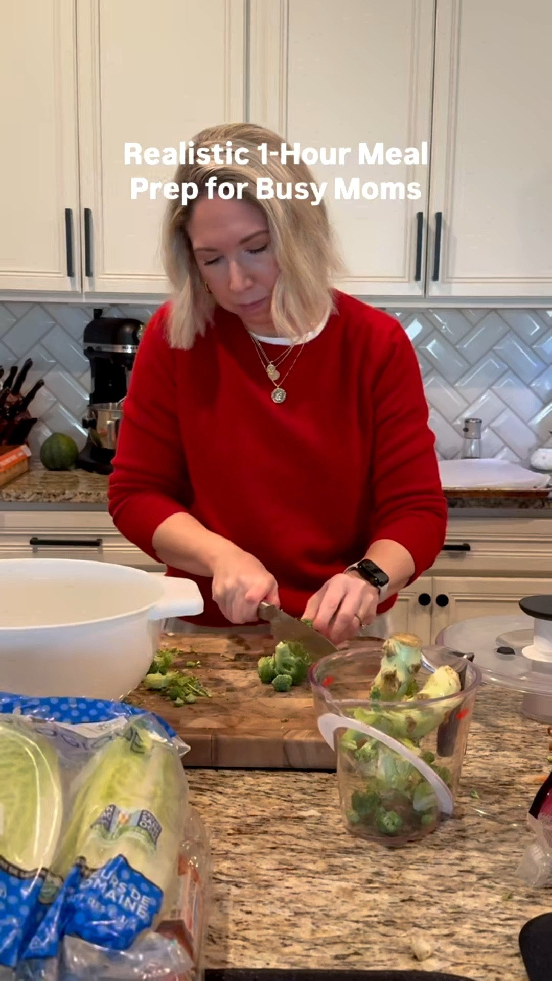 I see a lot of “one-hour meal prep” online that includes multiple meals, washed produce, snacks, and even dessert — all done in sixty minutes.

For me, that version doesn’t match real life.

When I say one hour, I mean one hour of focused, active prep — not every meal solved, just enough to make the week smoother.

I shared an example of what my realistic one-hour prep looks like (and a few practical tips I actually use) in this week’s Substack post:

https://substack.com/@janinegravino/note/p-184026938?r=549v0q&utm_medium=ios&utm_source=notes-share-action