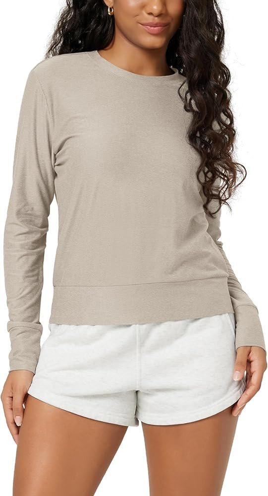 ODODOS Women's Long Sleeve Crewneck Tee - Ultra Soft odSTRATUM Tech Performance T-Shirts, UPF 50+... | Amazon (US)