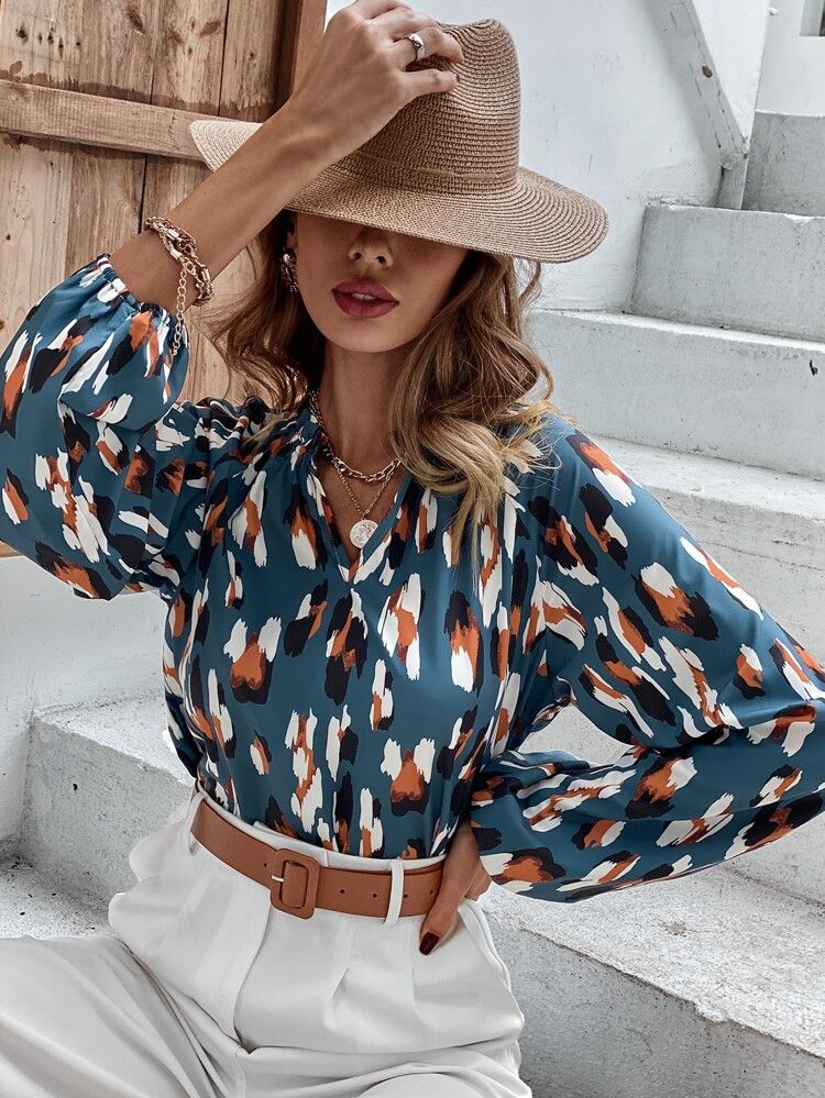 All Over Print Notched Neck Raglan Sleeve Blouse | SHEIN
