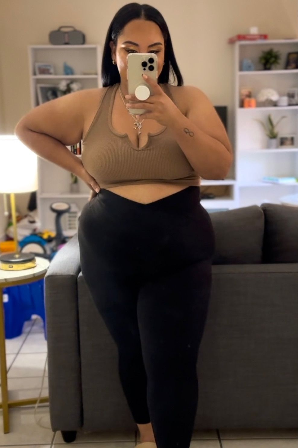 Snatch Waist Leggings 🤣

#LTKstyletip #LTKFind #LTKcurves