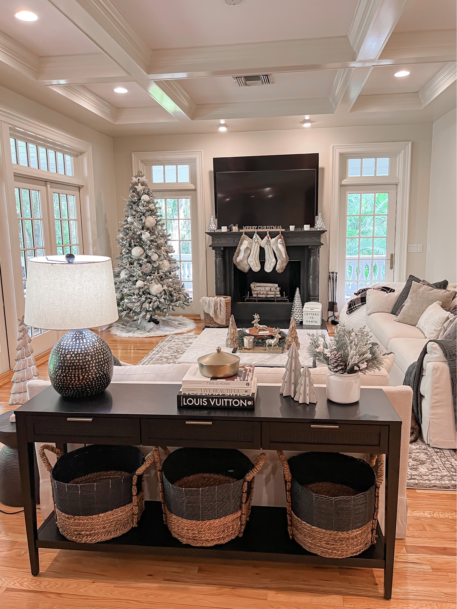 Target holiday home decor 
Living room couch, throw pillows, knit blanket, Christmas decor 
Amazon coffee table books
Marble coffee table 

#targethome #holiday #christmas #homedecor #laurabeverlin 



#LTKhome #LTKHoliday #LTKsalealert