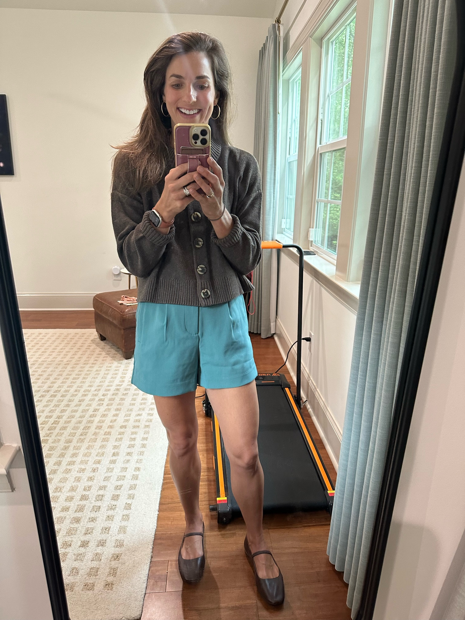 New favorite sweater!! These shorts from Target are 💯And the ballet flats I got on clearance at  madewell last year. 