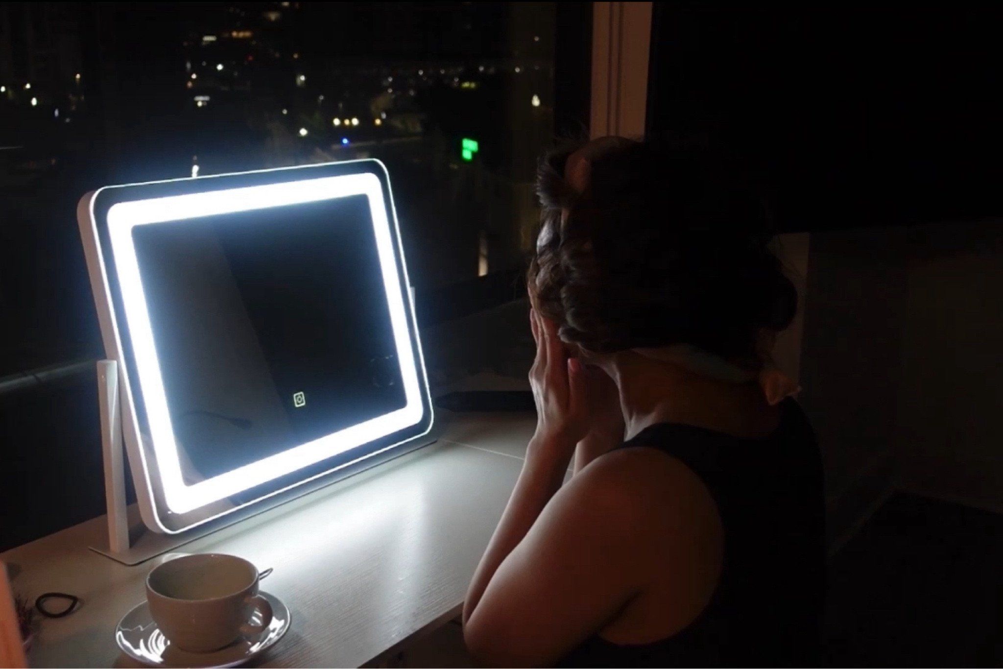Vanity Mirror with Lights

#LTKBeauty #LTKFindsUnder100