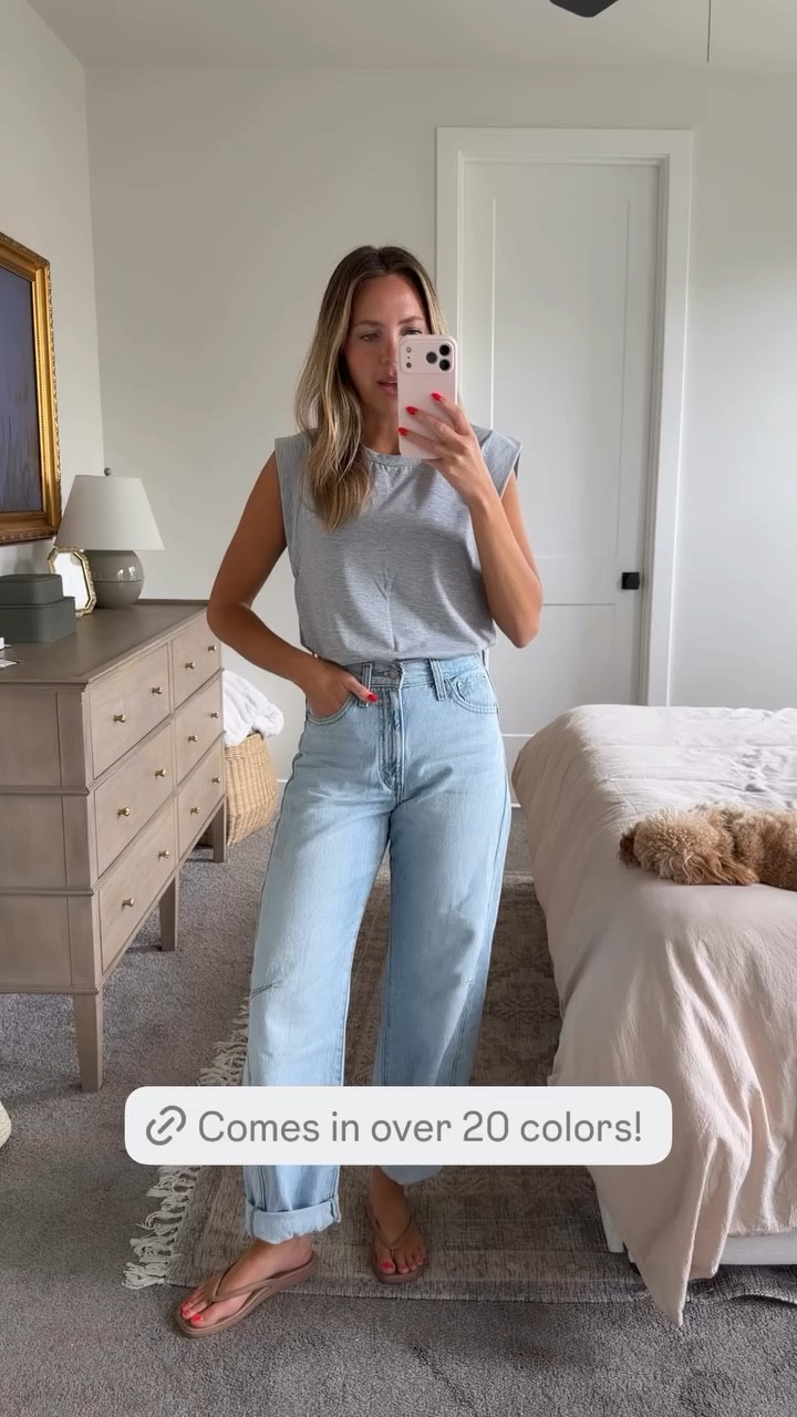 A super cute elevated basic tee!