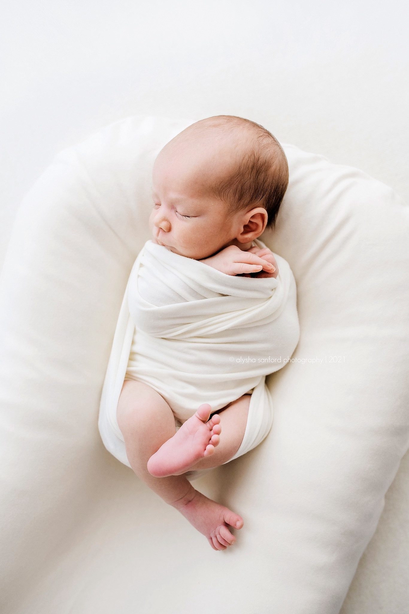 Lifestyle newborn goodness with the Snuggle Me Organic. Great in the home and in studio. 🥰♥️

#LTKhome #LTKbaby #LTKbump