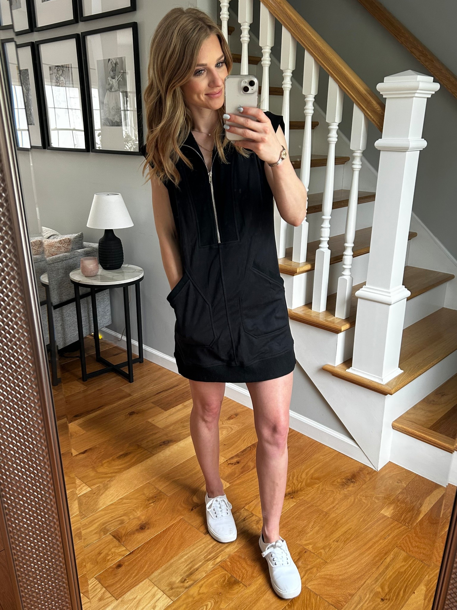 Black athleisure dress with white shoes. Spring Outfit. Casual Summer Outfitt