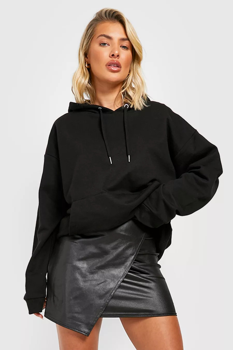 Mini-jupe en jersey en similicuir | Boohoo.com (FR)