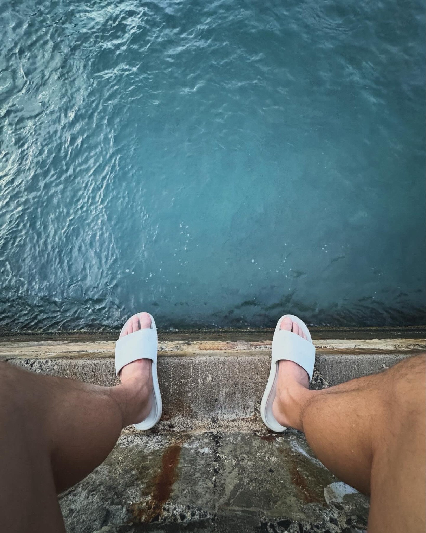 Beach slides 🌺🤙🏼.


#LTKmens #LTKshoecrush #LTKtravel