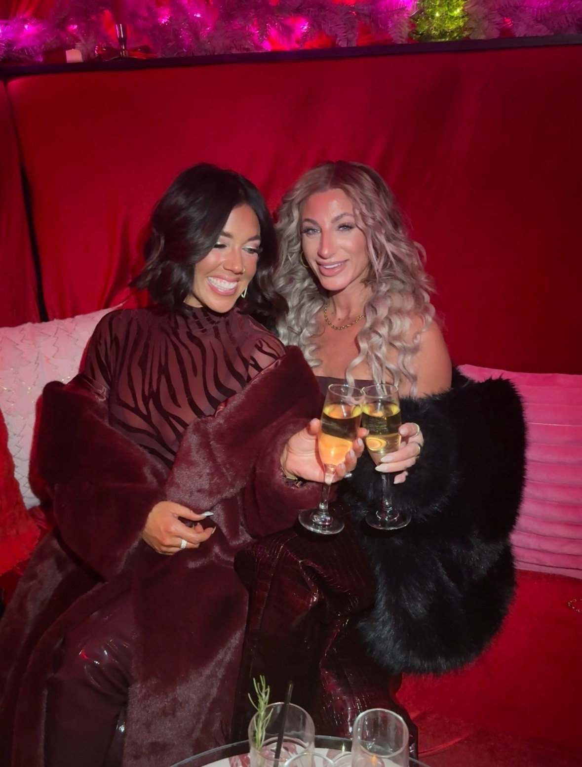 Girls night out outfit— Holiday pop up birthday bar edition💃🏼🎄🎅🏼🍾🫶🏼✨💕

#LTKHoliday #LTKootd #LTKgrwm