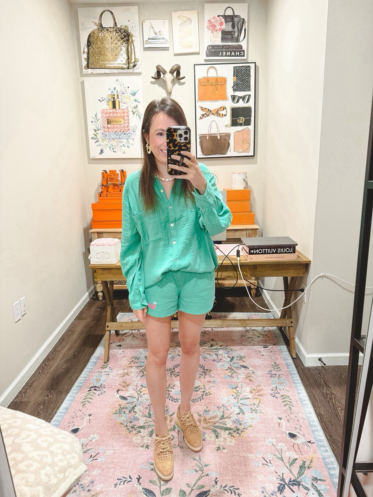 Red dress boutique two piece set in size small



#LTKFindsUnder100 #LTKSeasonal #LTKStyleTip