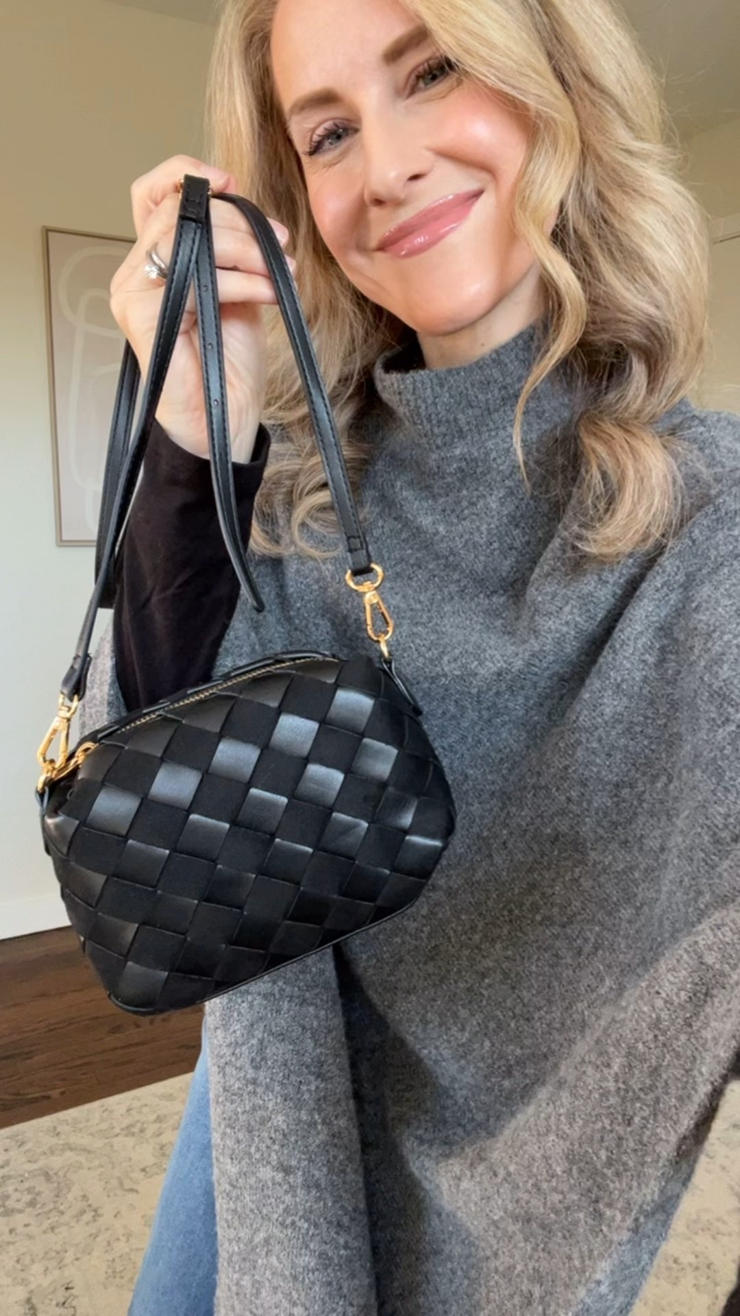 Beautiful Walmart purse under $20, looks so good! Also comes in burgundy. More of this, Walmart! 👏❤️😍

#LTKHoliday #LTKFindsUnder50 #LTKGiftGuide