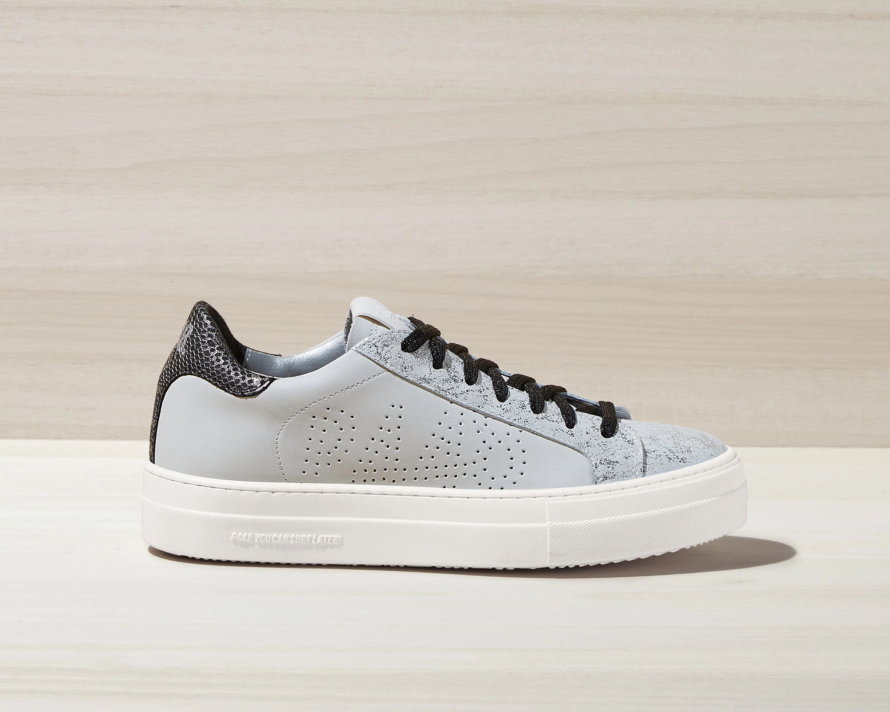 Thea White/Pacific | P448