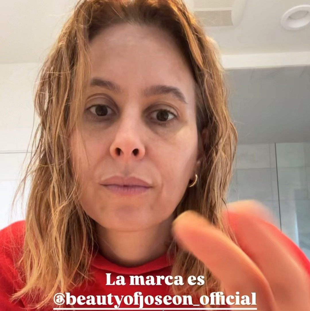 Les comparto dos productos que descubrí. Son coreanos, el serum es para arrugas, manchas y desinflamar la piel. Ideal para después de unas vacaciones, frío y viento. El otro en contorno de ojos con retinol. Consultar siempre a tu dermatólogo. #skincare #tips #roalvarracin #serum #retinol 

#LTKSaleAlert #LTKBeauty #LTKStyleTip