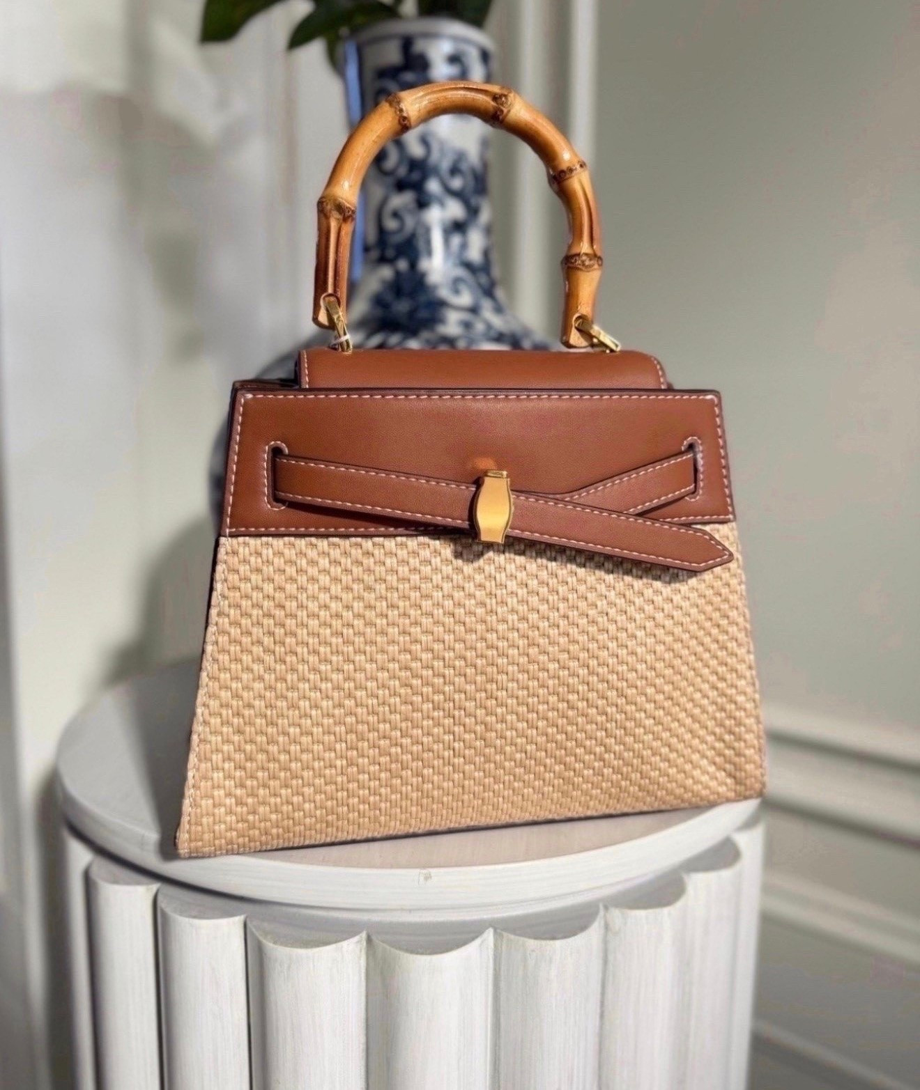I’m obsessed with this cute purse!

Follow me @miriamobrien_ on IG and TikTok!

#TuckerNuckPurse #TuckerKnuckNewArrivals #SpringPurse #SeasonalAccessories

#LTKSeasonal #LTKOver40 #LTKootd