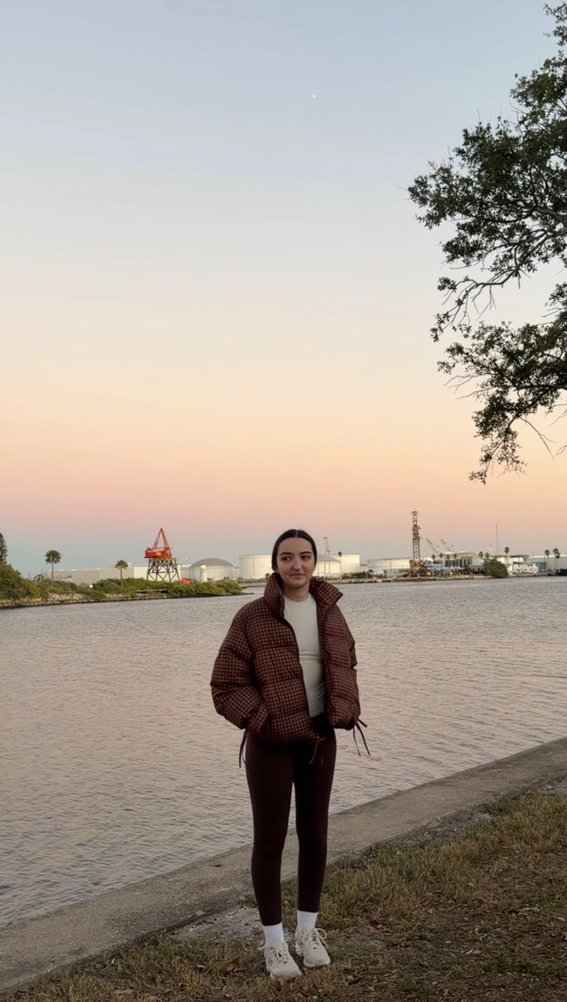 cold weather walk outfit ❄️🤎




winter walks, walk shoes, high waist seamless leggings, puffer jacket, affordable jackets, target finds, lightweight jacket

#LTKActive #LTKootd #LTKdayinmylife