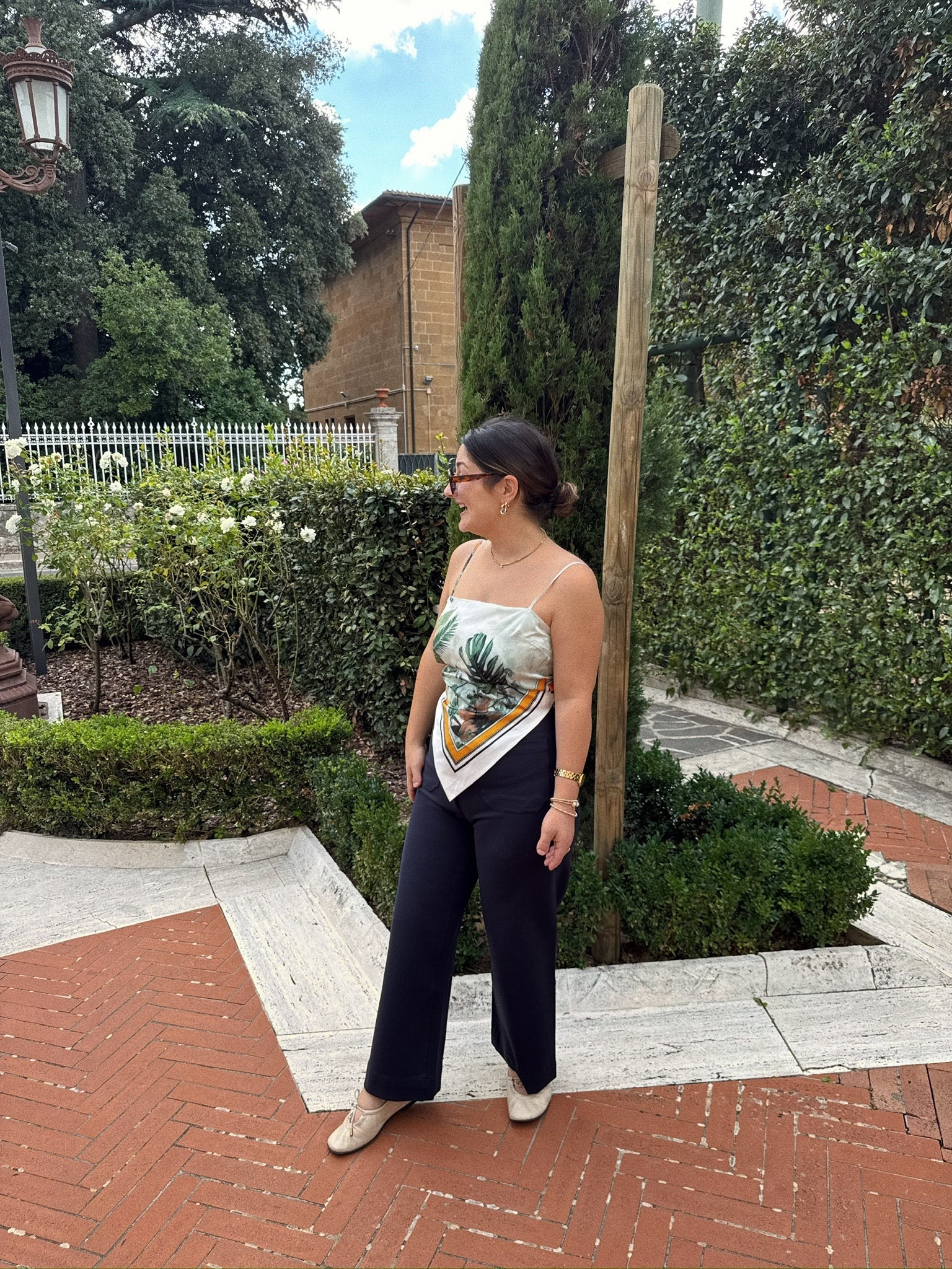 Top size small 
Pants size 6 in 26” inseam 

5’0” 140lbs Petite friendly



#LTKPetite #LTKStyleTip #LTKTravel